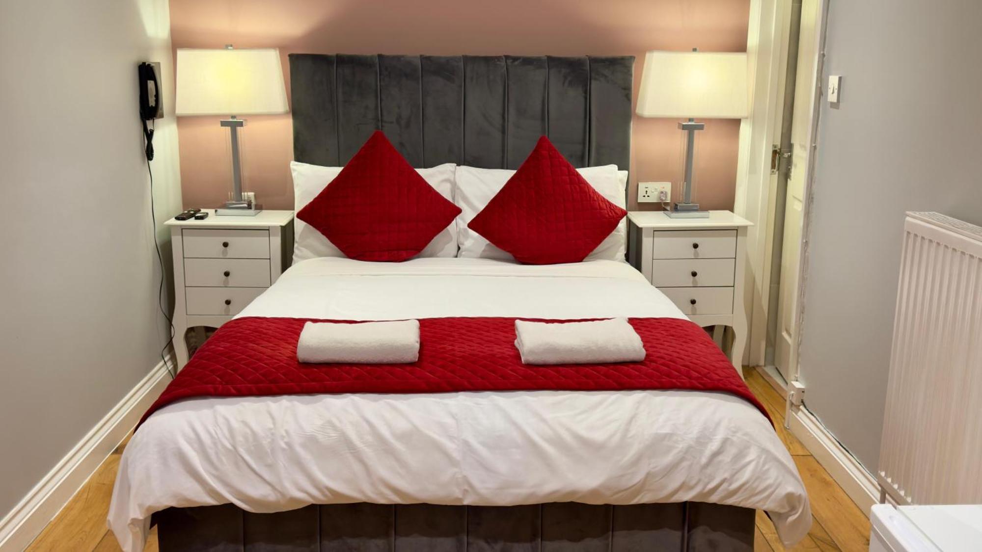 Classic Hyde Park Hotel Лондон Екстер'єр фото