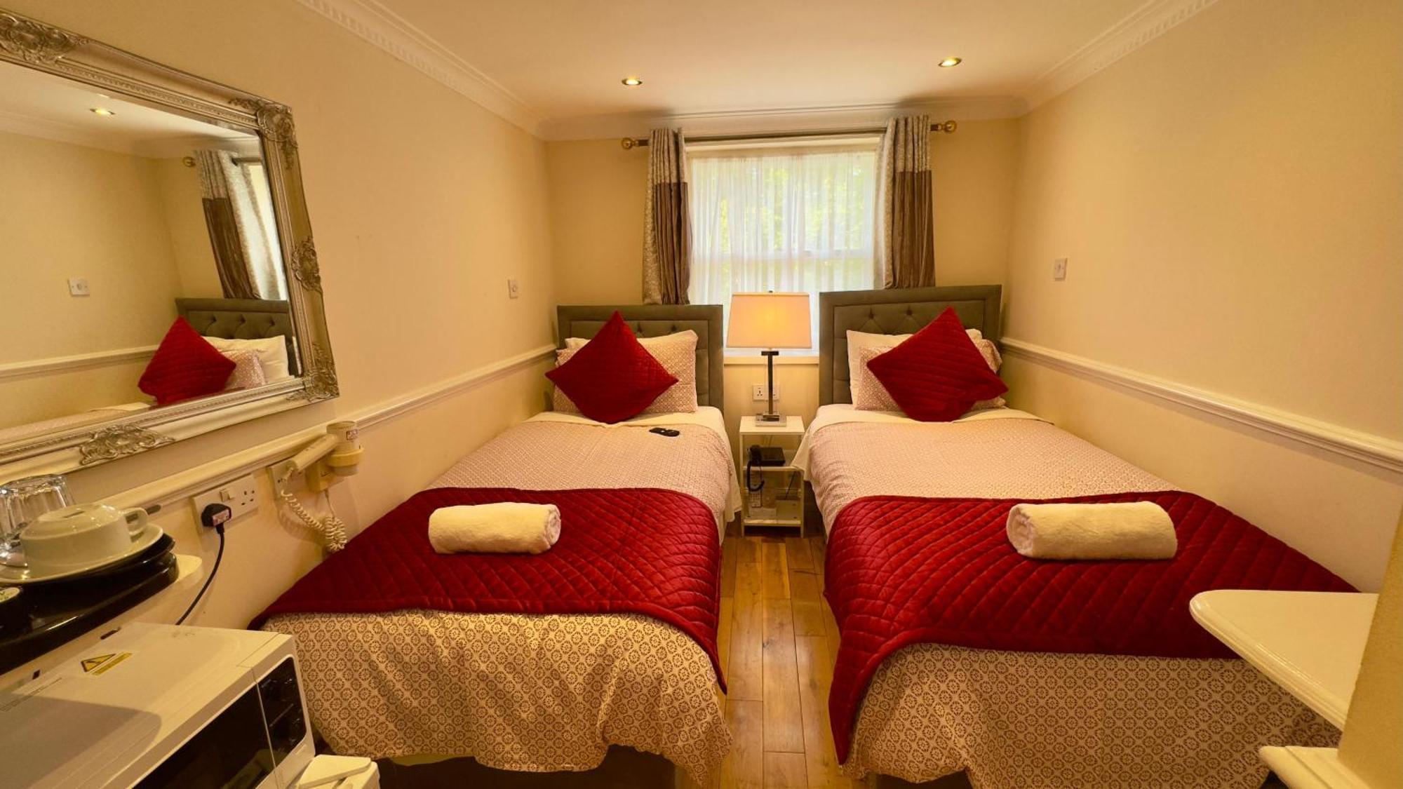 Classic Hyde Park Hotel Лондон Екстер'єр фото