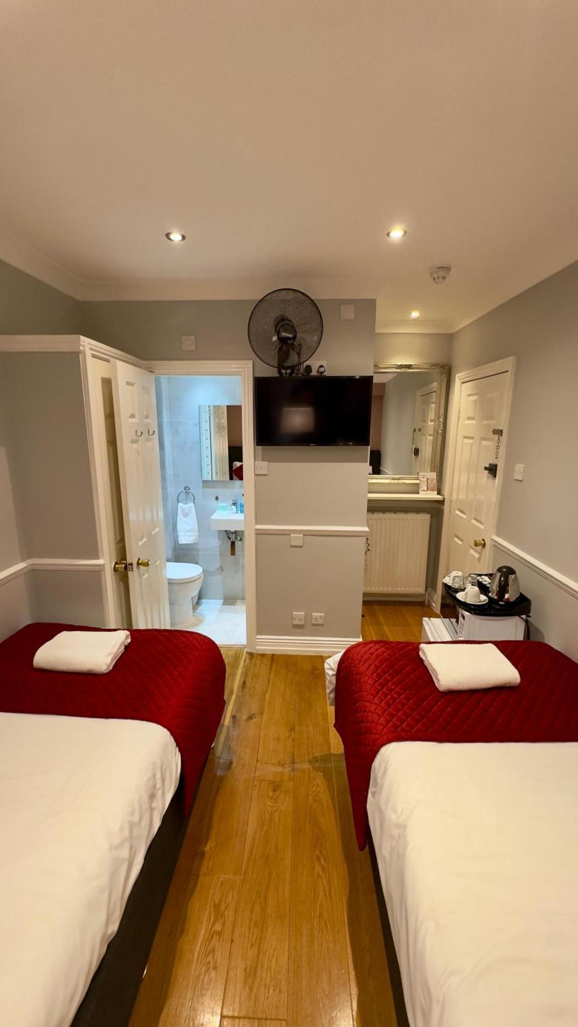 Classic Hyde Park Hotel Лондон Екстер'єр фото