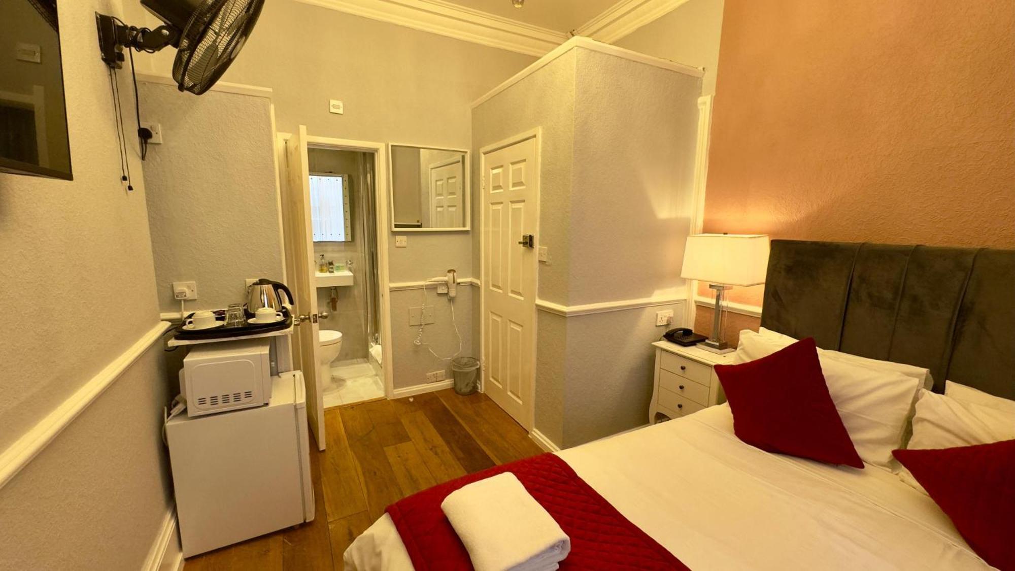 Classic Hyde Park Hotel Лондон Екстер'єр фото
